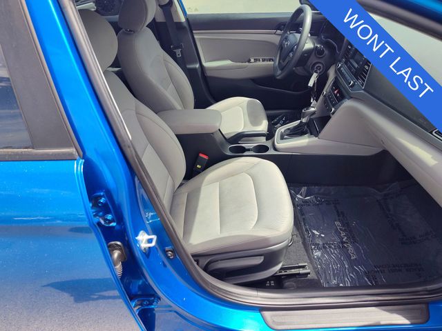 Thumbnail: 2017 Hyundai Elantra - 24