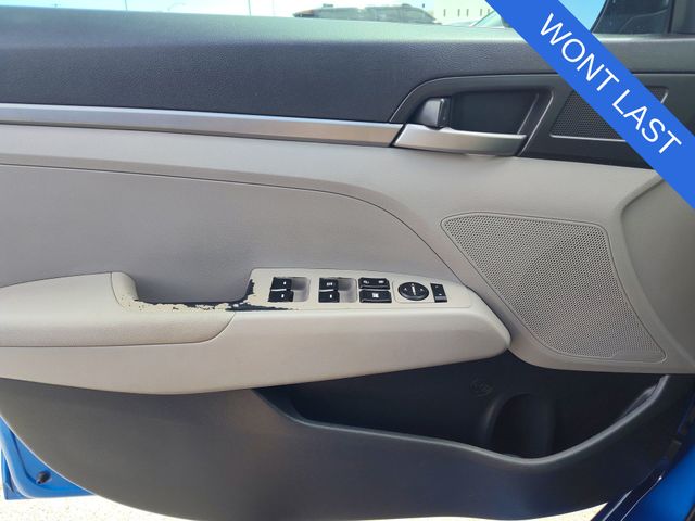 Thumbnail: 2017 Hyundai Elantra - 21