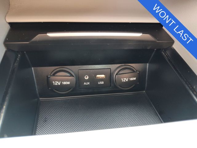 Thumbnail: 2017 Hyundai Elantra - 25