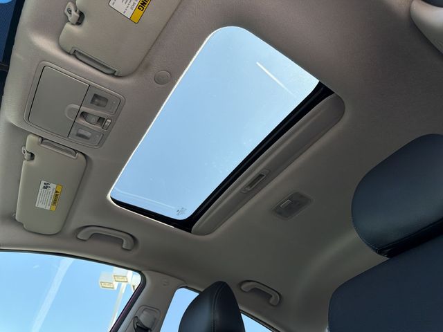 Thumbnail: 2012 Hyundai Elantra - 23
