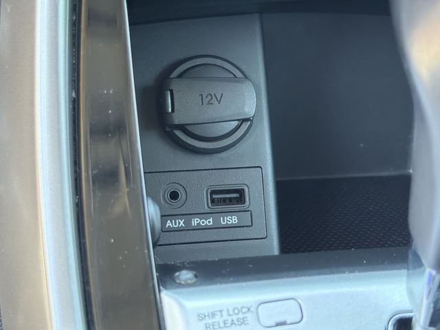 Thumbnail: 2012 Hyundai Elantra - 26