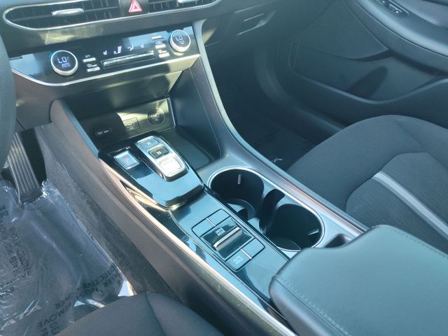 Thumbnail: 2022 Hyundai Sonata - 13