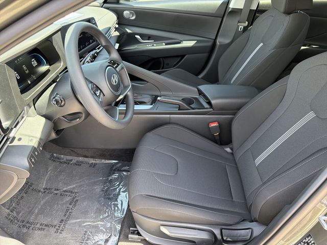 Thumbnail: 2026 Hyundai Elantra - 10