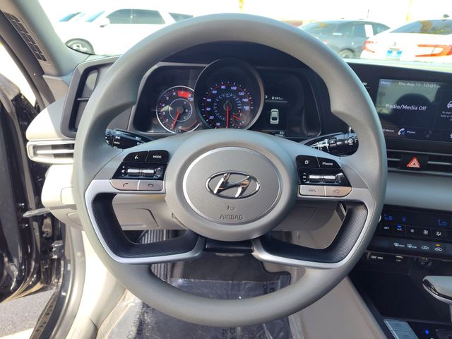Thumbnail: 2023 Hyundai Elantra - 13
