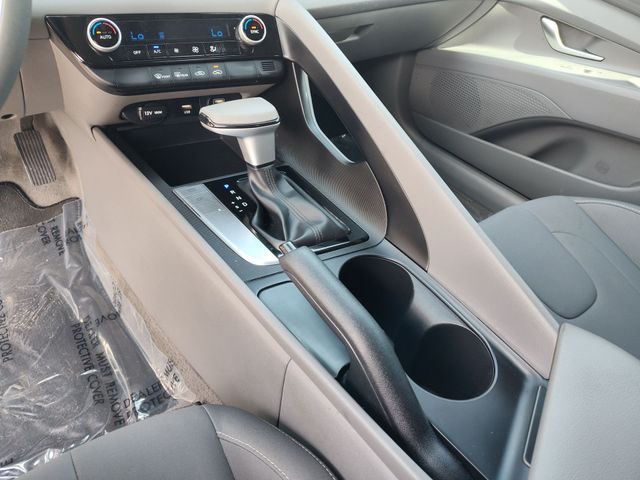 Thumbnail: 2023 Hyundai Elantra - 15