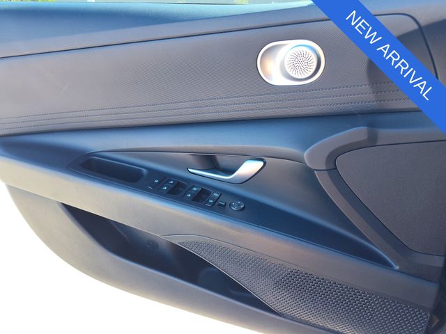 Thumbnail: 2023 Hyundai Elantra - 14