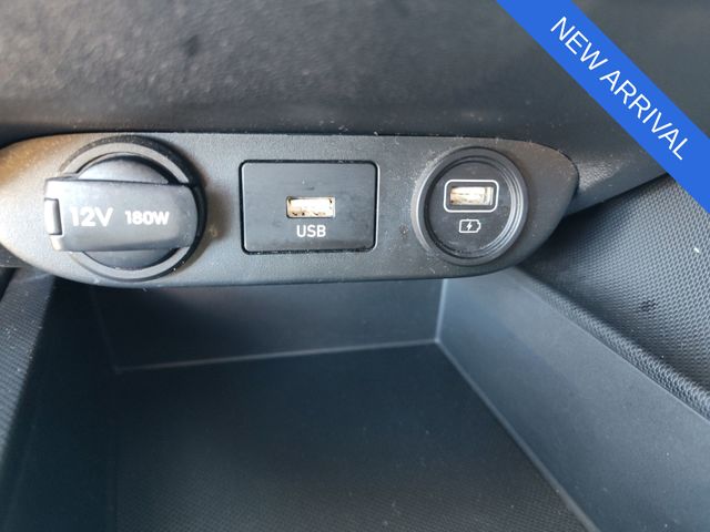 Thumbnail: 2023 Hyundai Elantra - 18