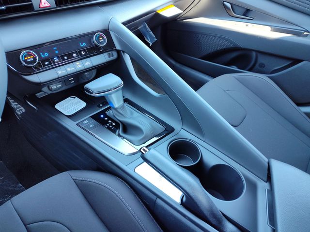 Thumbnail: 2026 Hyundai Elantra - 14