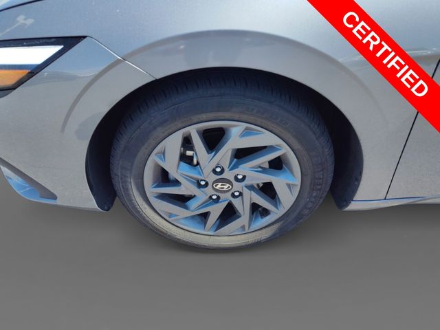 Thumbnail: 2024 Hyundai Elantra - 7