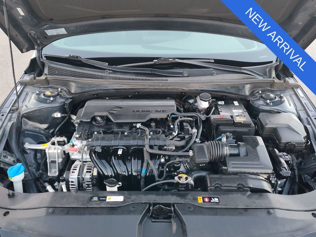 Thumbnail: 2024 Hyundai Elantra - 8