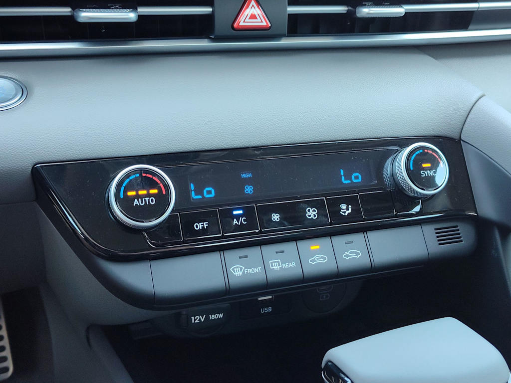 Thumbnail: 2025 Hyundai Elantra - 24