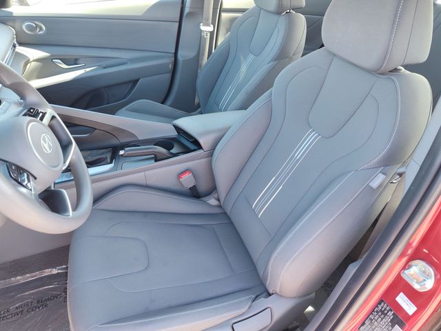 Thumbnail: 2024 Hyundai Elantra - 11