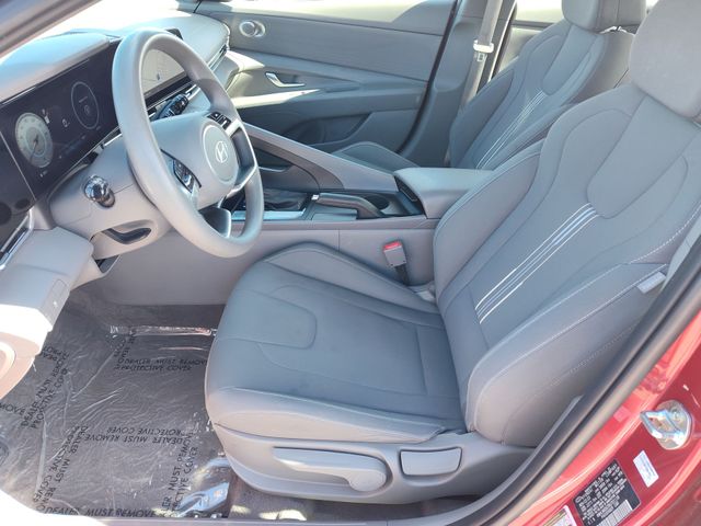 Thumbnail: 2024 Hyundai Elantra - 10