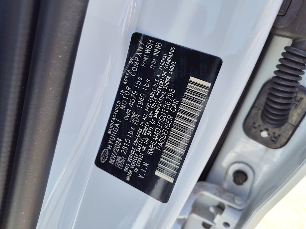 Thumbnail: 2025 Hyundai Elantra - 16