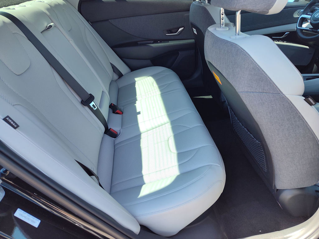 Thumbnail: 2025 Hyundai Elantra - 24