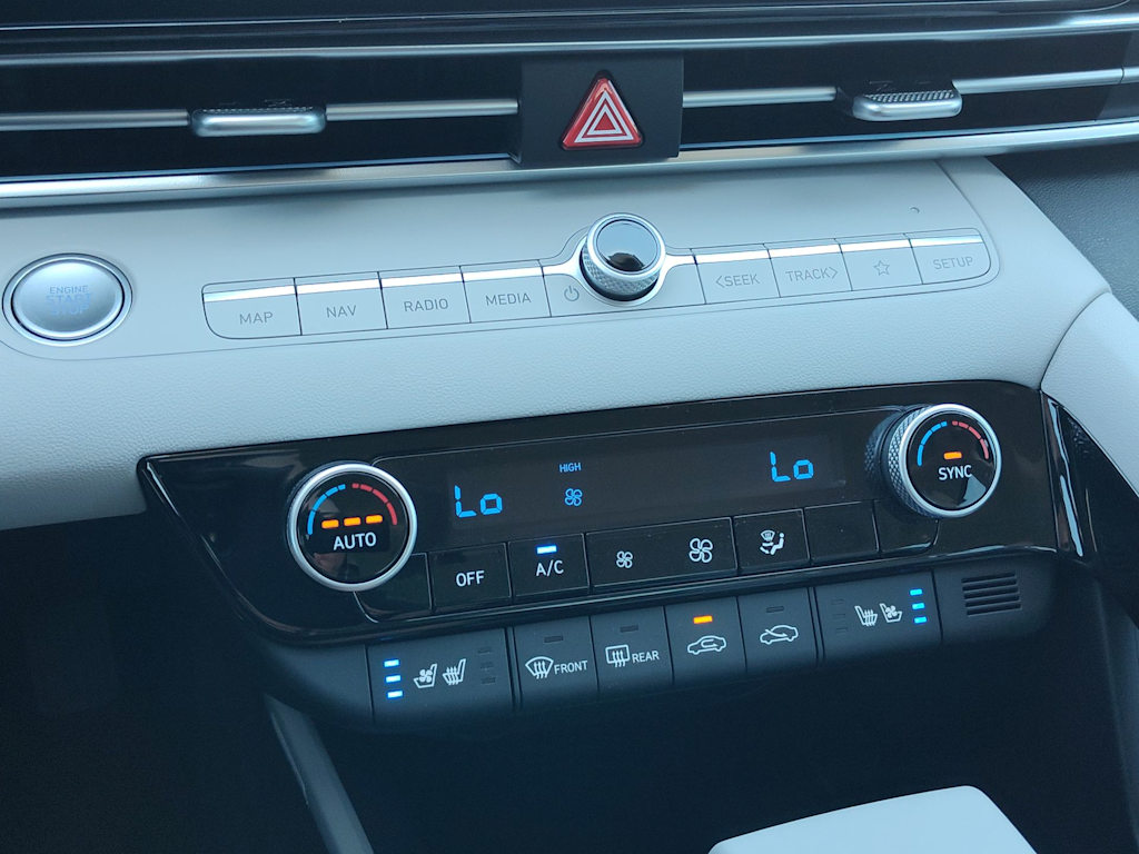 Thumbnail: 2025 Hyundai Elantra - 26