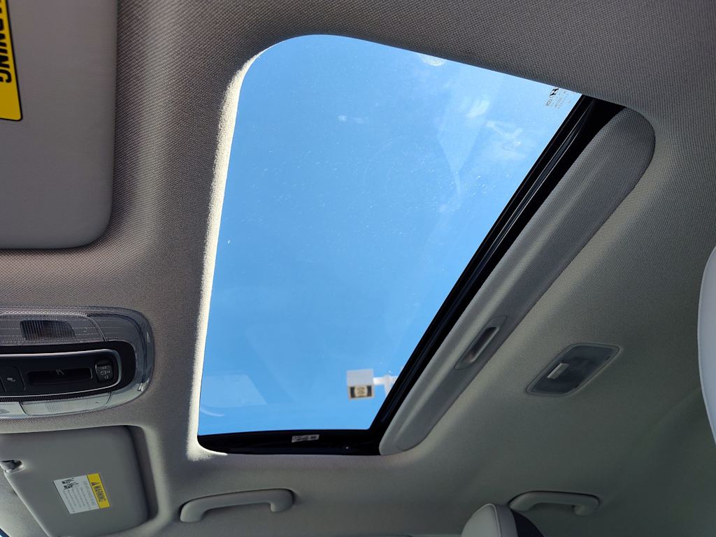 Thumbnail: 2025 Hyundai Elantra - 22