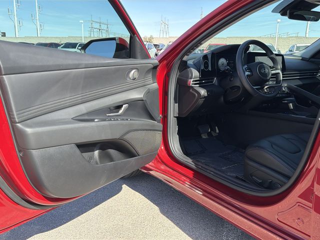 Thumbnail: 2025 Hyundai Elantra - 20