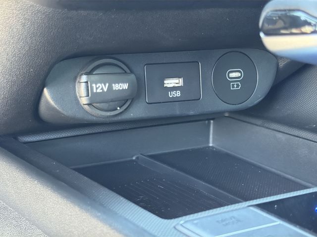 Thumbnail: 2025 Hyundai Elantra - 27