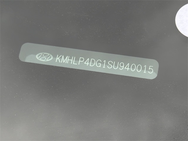 Thumbnail: 2025 Hyundai Elantra - 16