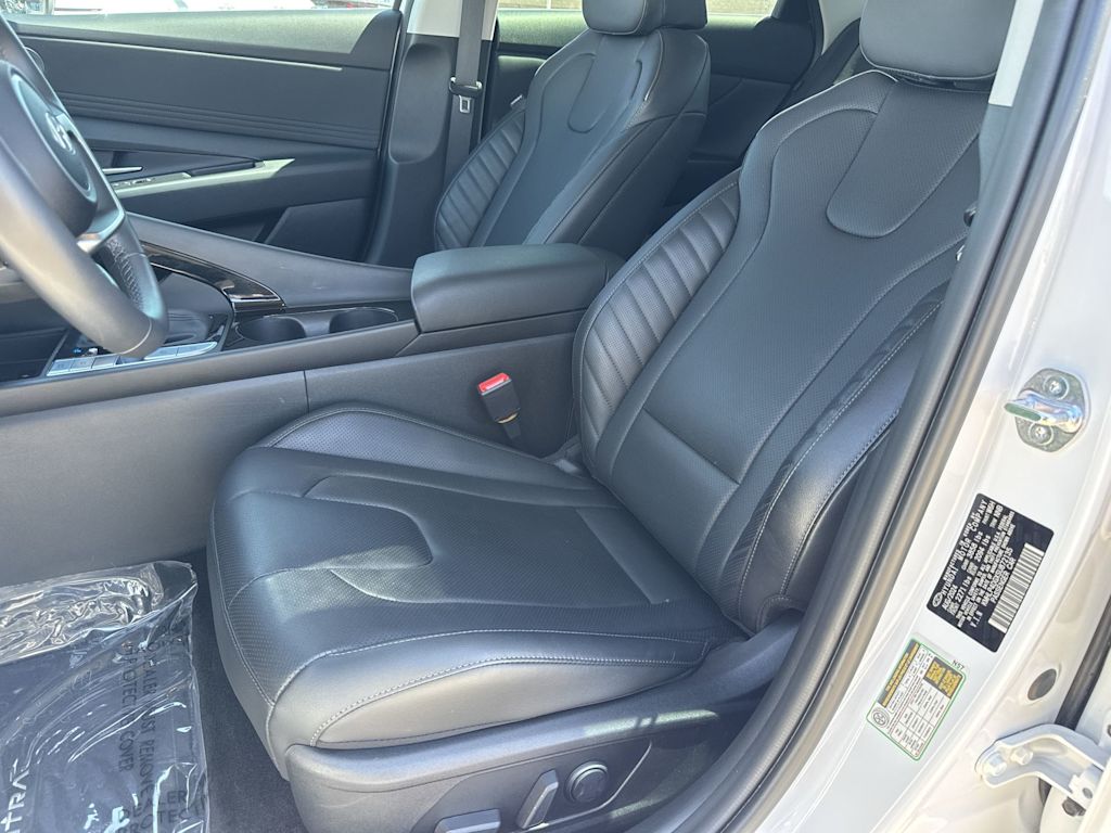 Thumbnail: 2025 Hyundai Elantra - 9