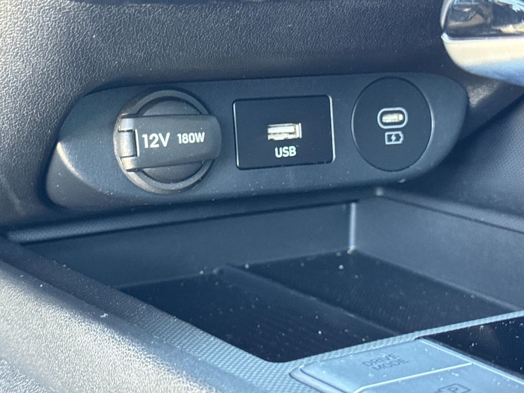 Thumbnail: 2025 Hyundai Elantra - 28