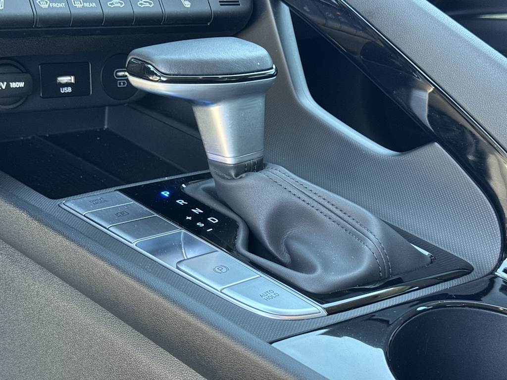 Thumbnail: 2025 Hyundai Elantra - 12