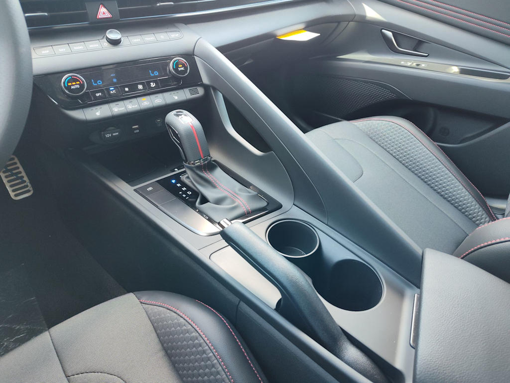 Thumbnail: 2025 Hyundai Elantra - 14