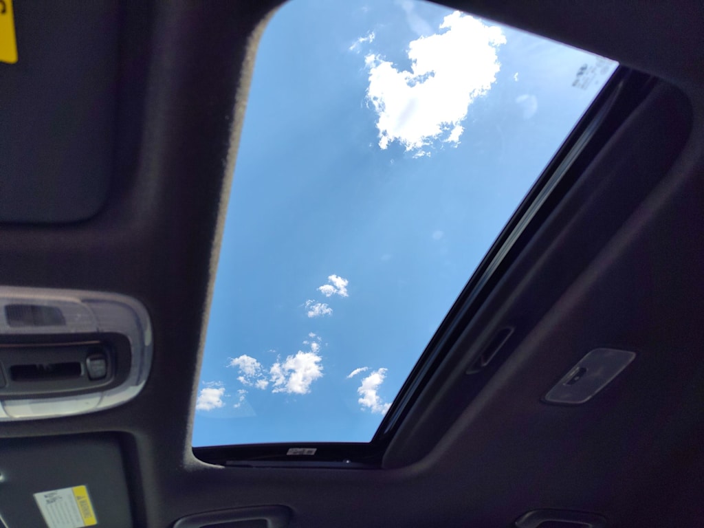 Thumbnail: 2025 Hyundai Elantra - 21