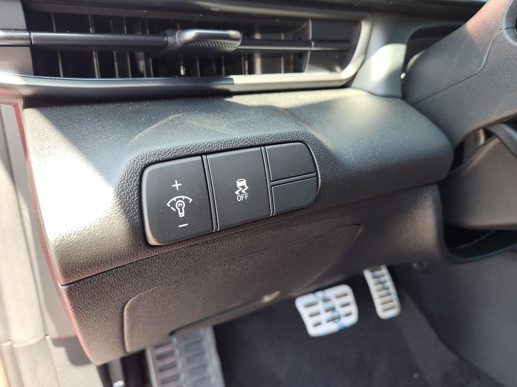 Thumbnail: 2025 Hyundai Elantra - 20