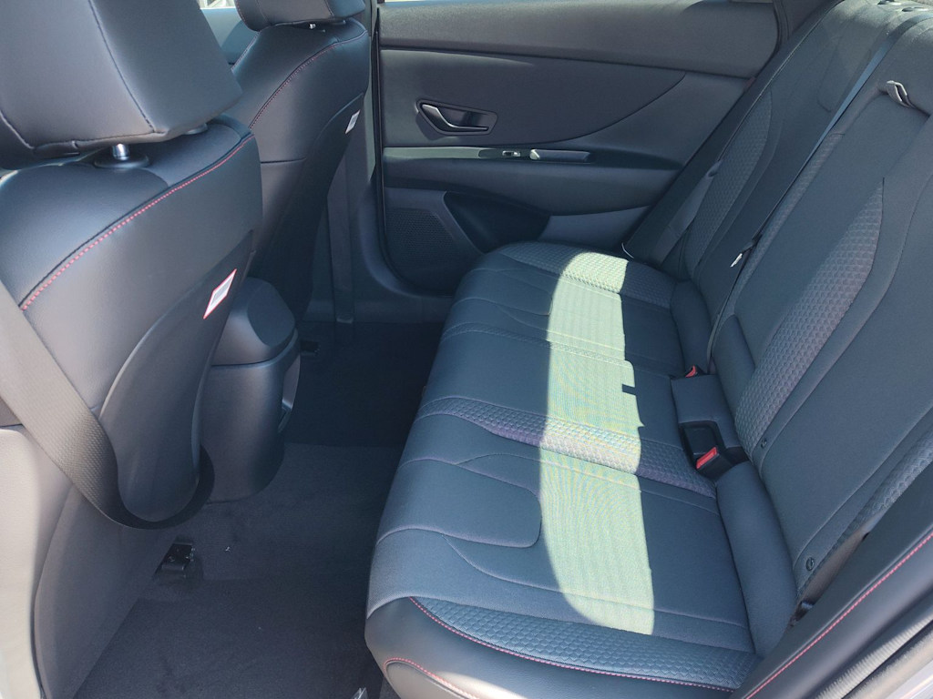 Thumbnail: 2025 Hyundai Elantra - 22