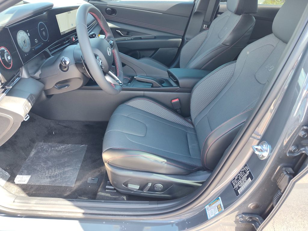 Thumbnail: 2025 Hyundai Elantra - 9