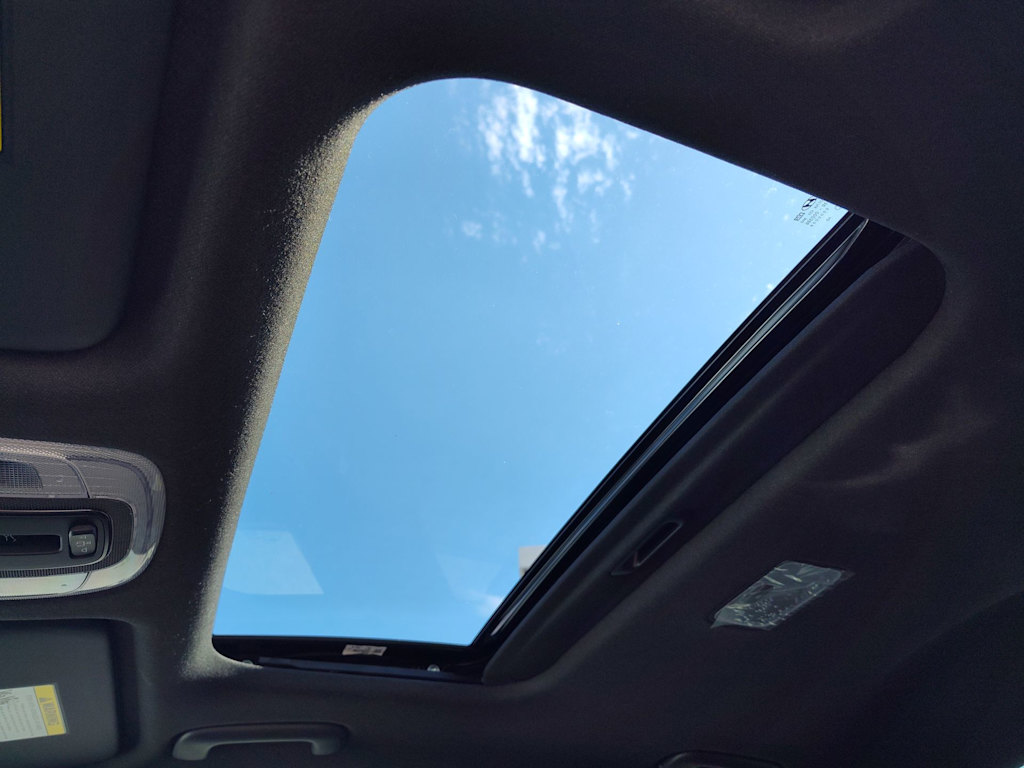 Thumbnail: 2025 Hyundai Elantra - 19