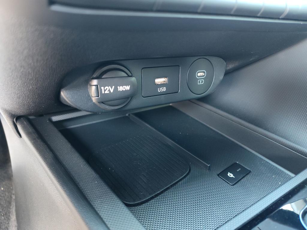 Thumbnail: 2025 Hyundai Elantra - 24