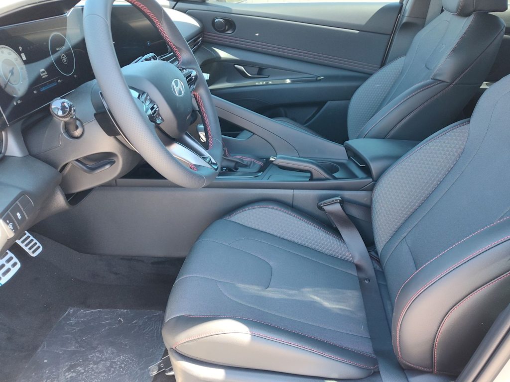 Thumbnail: 2025 Hyundai Elantra - 10