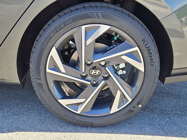 Thumbnail: 2024 Hyundai Elantra - 8