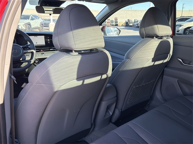 Thumbnail: 2025 Hyundai Elantra - 11