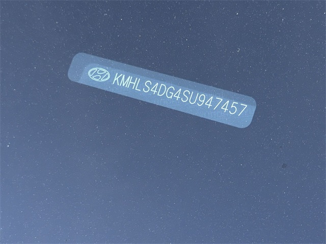 Thumbnail: 2025 Hyundai Elantra - 16