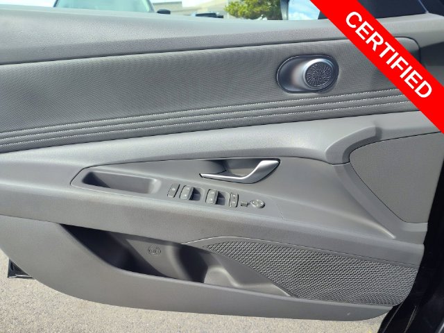 Thumbnail: 2025 Hyundai Elantra - 19