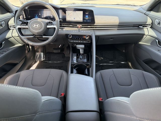 Thumbnail: 2025 Hyundai Elantra - 2