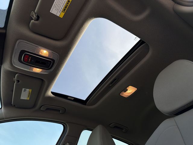 Thumbnail: 2025 Hyundai Elantra - 23