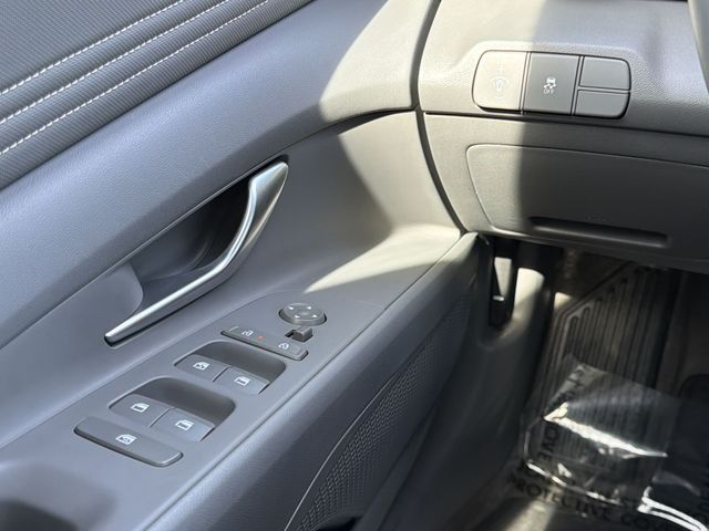 Thumbnail: 2025 Hyundai Elantra - 22