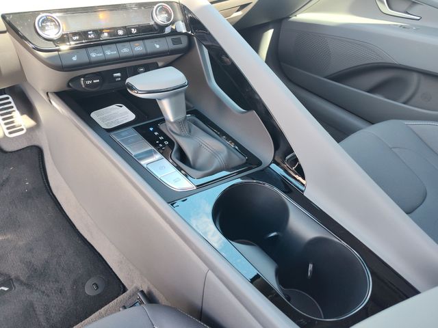 Thumbnail: 2026 Hyundai Elantra - 14