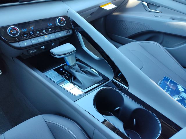 Thumbnail: 2026 Hyundai Elantra - 14