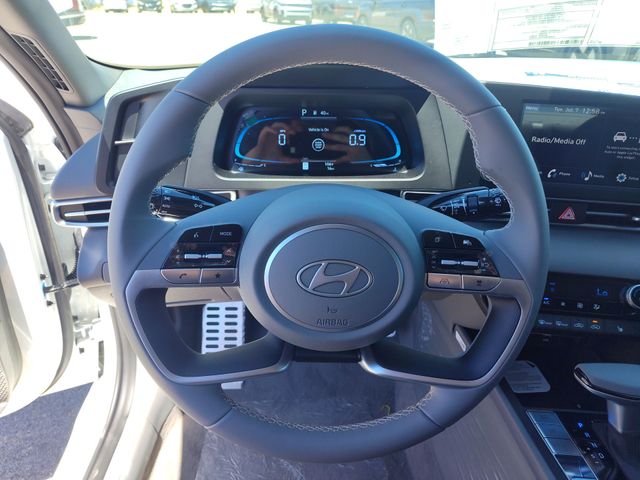Thumbnail: 2026 Hyundai Elantra - 4
