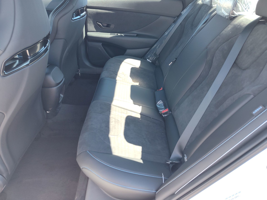 Thumbnail: 2025 Hyundai Elantra - 22