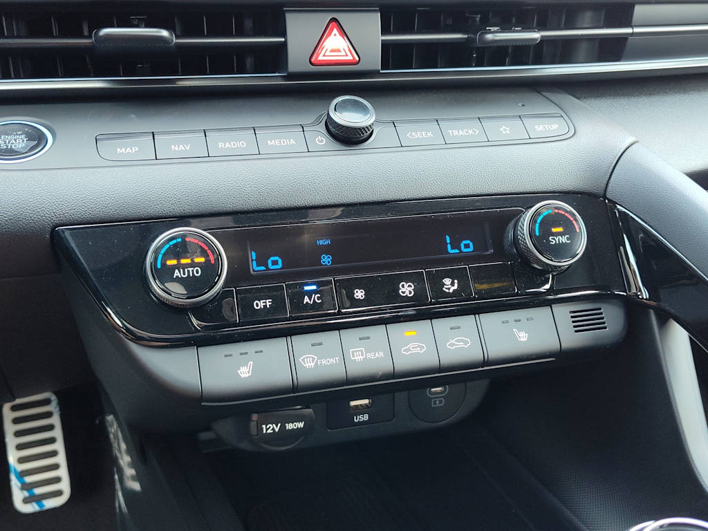 Thumbnail: 2025 Hyundai Elantra - 24