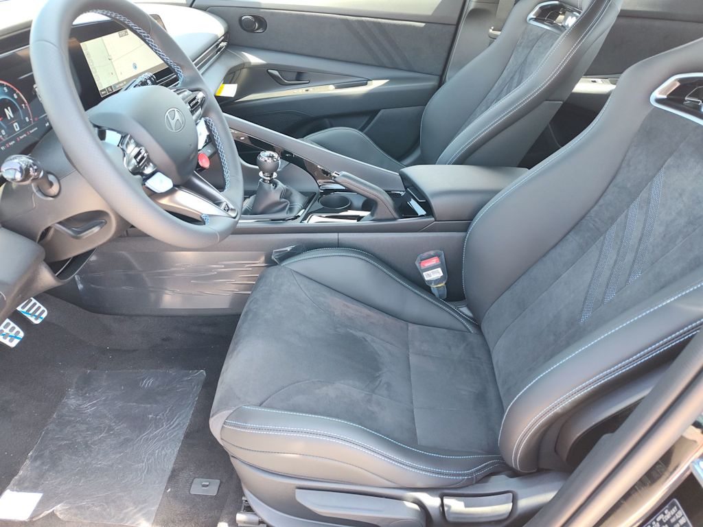 Thumbnail: 2025 Hyundai Elantra - 9