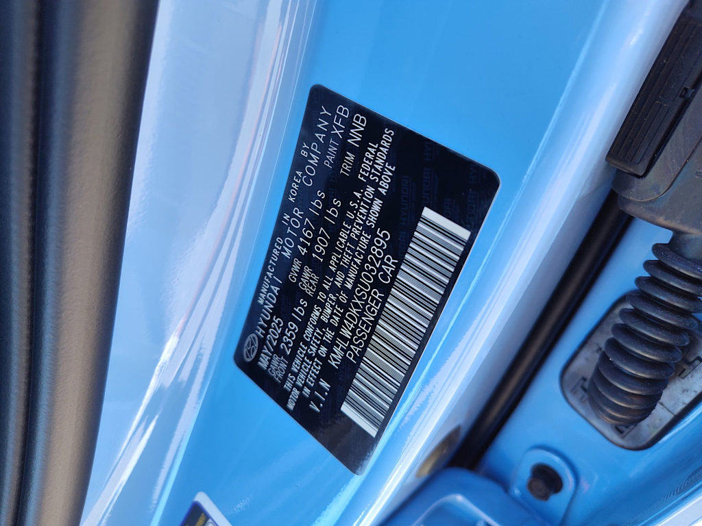 Thumbnail: 2025 Hyundai Elantra - 17