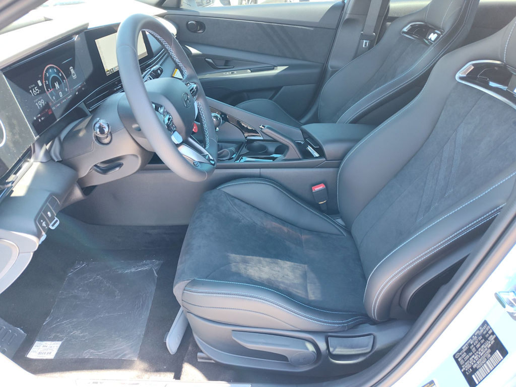 Thumbnail: 2025 Hyundai Elantra - 10